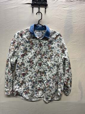 Solutions Original Vintage Floral Long Sleeve Button Down Shirt with Denim Colla